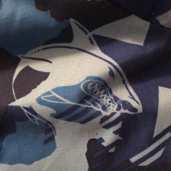 ** Like New Hooded Windbreaker - Picture 4 of 4